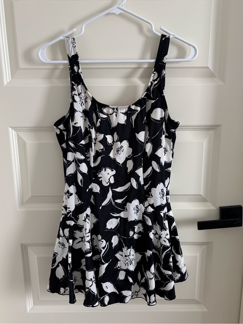 Le Cove Black & White Floral Swimsuit Dress